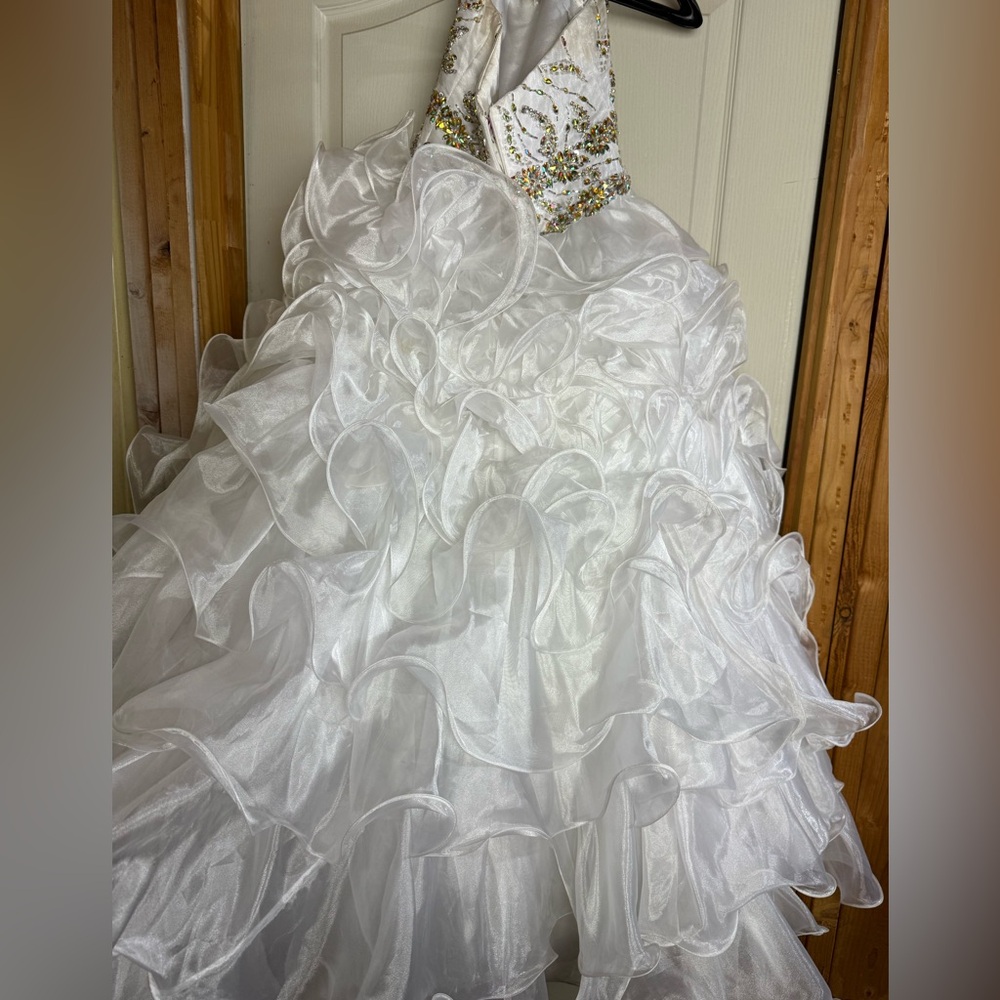 Little Rosie beautiful white pageant gown - Picture 10 of 10